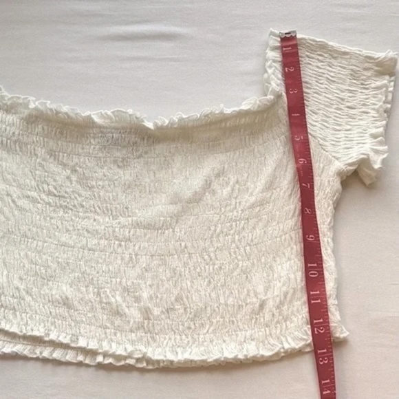 Very vintage Zaful Frilled Off The Shoulder Smocked Crop Top Women's Size L/XL - Picture 4 of 8